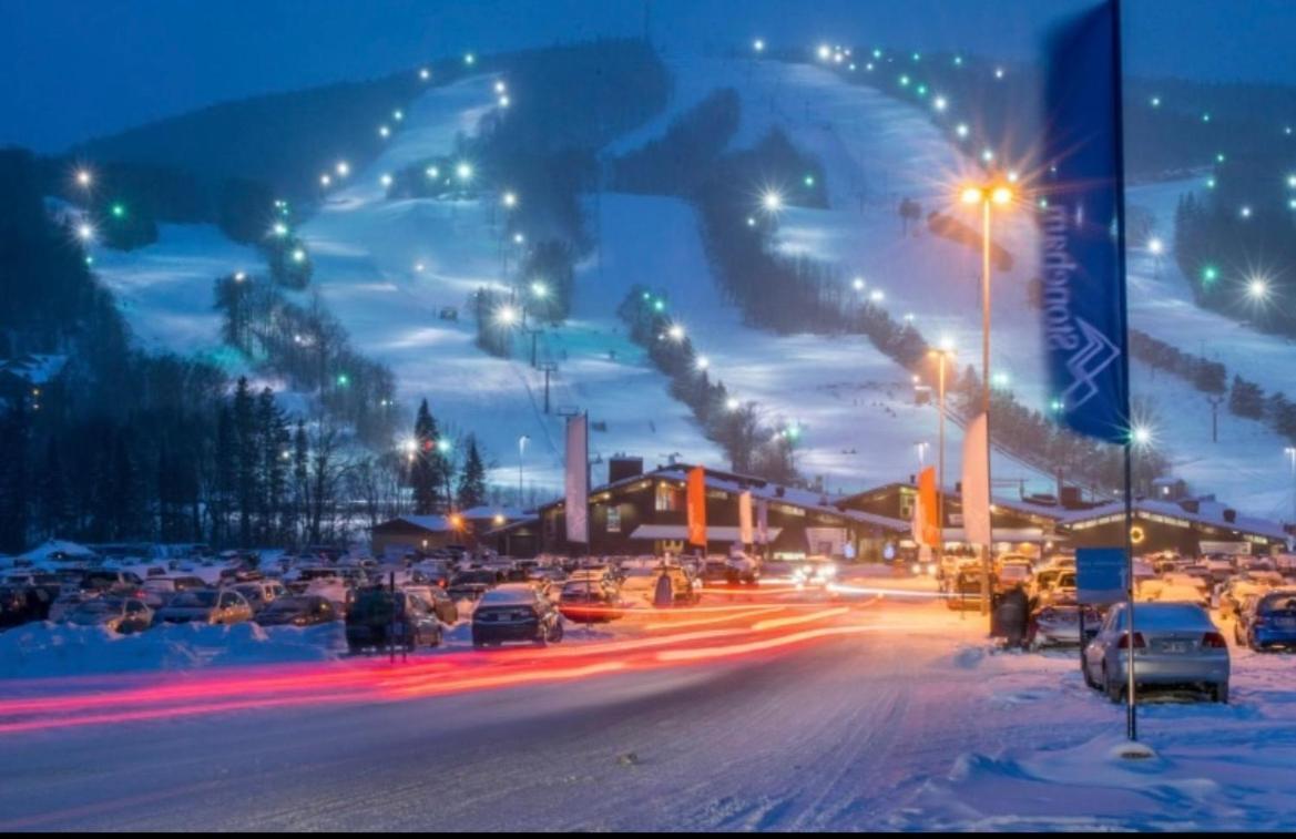 Condo Ski-In Ski-Out Stoneham Luaran gambar